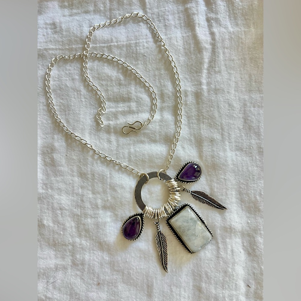 925 WOW WOW!! Amazing! Rainbow Flash Moonstone + Amethyst Feather Necklace - Picture 3 of 10